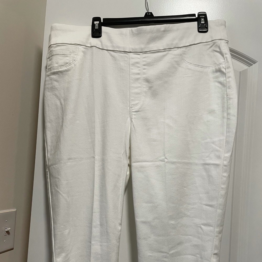 Chico’s white crop jeans